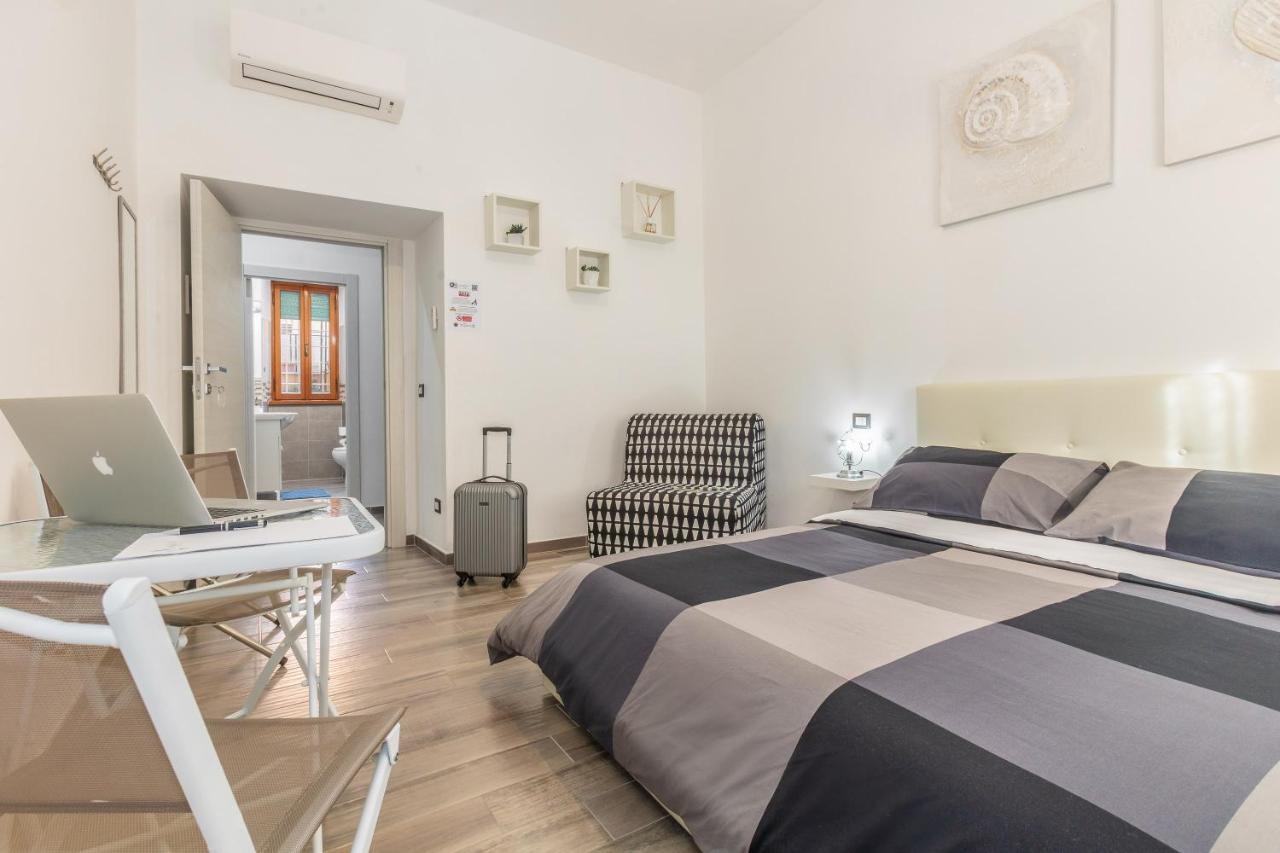 Scirocco Rooms Civitavecchia Eksteriør bilde