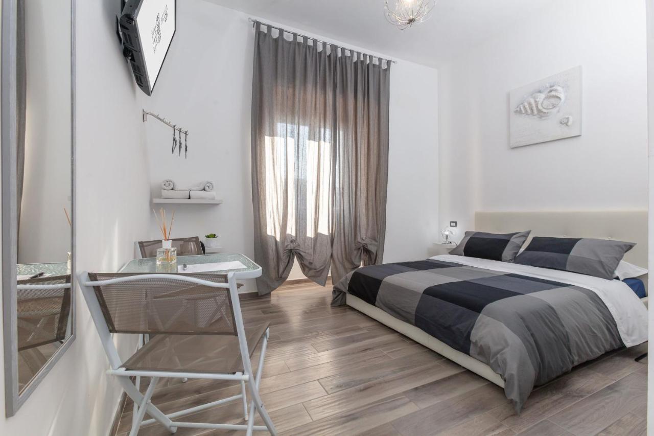 Scirocco Rooms Civitavecchia Eksteriør bilde
